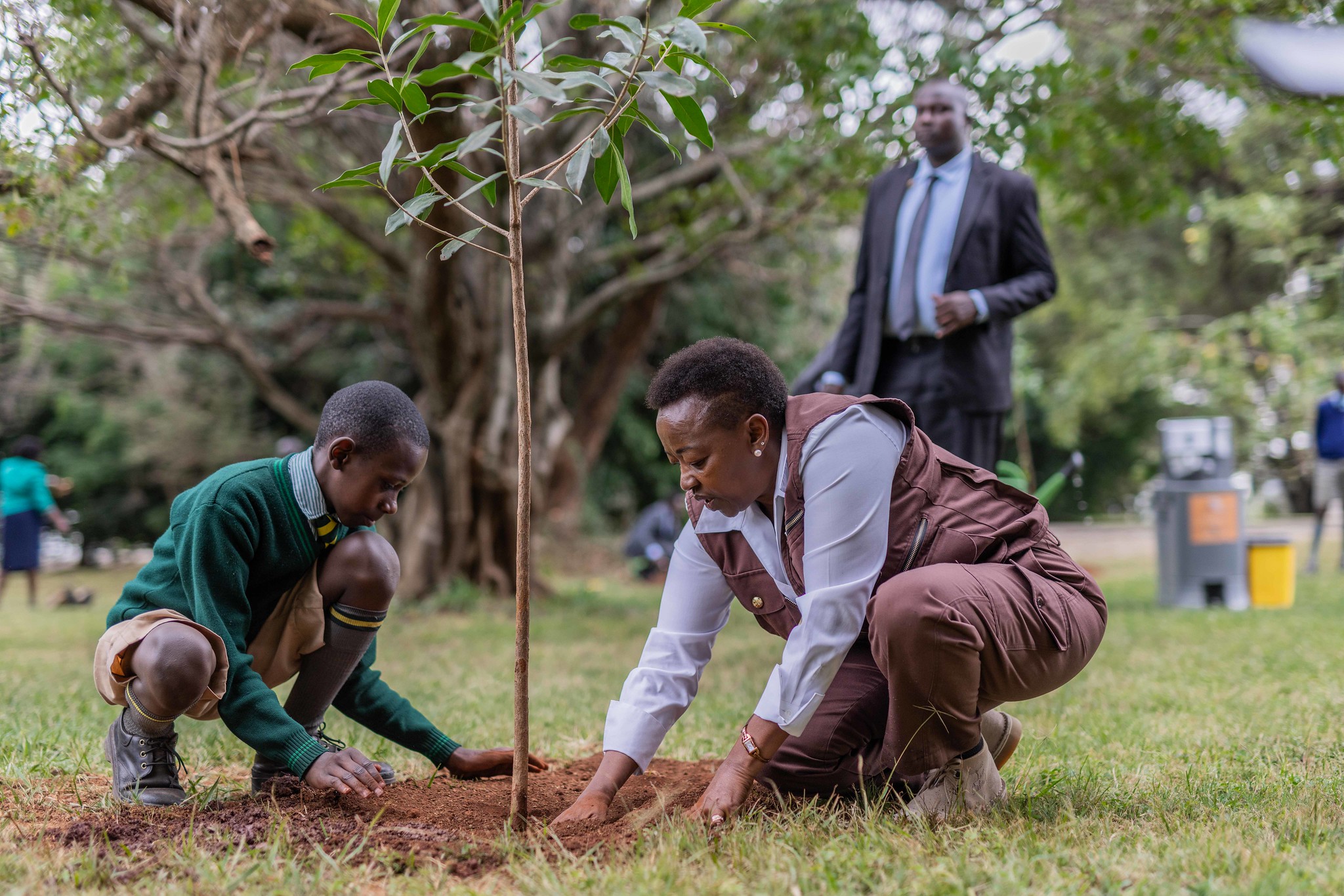 You are currently viewing Mama Rachel Ruto and Liesbet Steer: Young people can help solve the climate crisis. Let’s give them a seat at the table