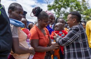 Read more about the article Mama Rachel Ruto Leads Relief Effort, Distributing Aid to Flood-Affected Households in Kibra