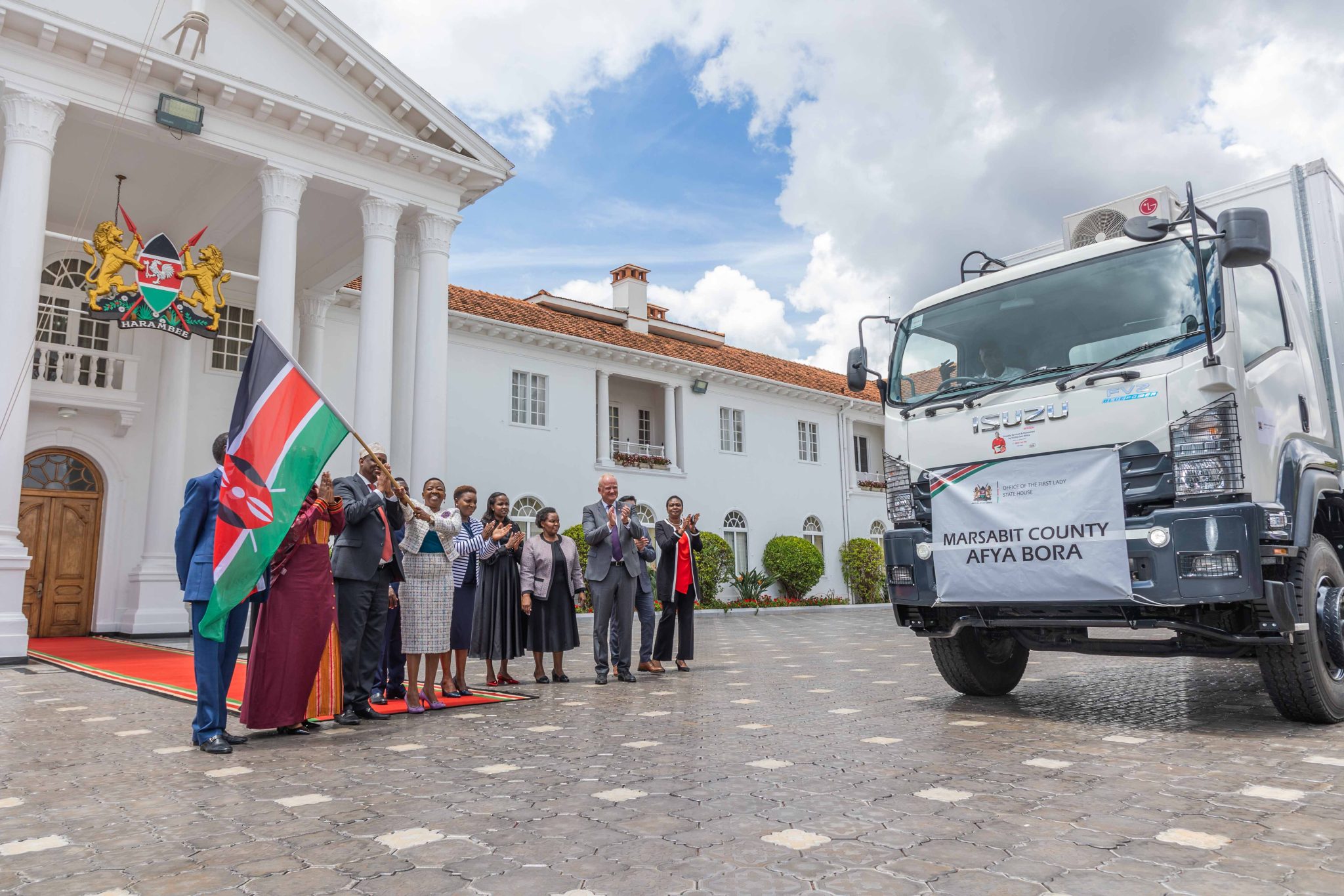 You are currently viewing Mama Rachel Ruto flags off mobile clinics and medical equipment to improve access to healthcare in seven counties